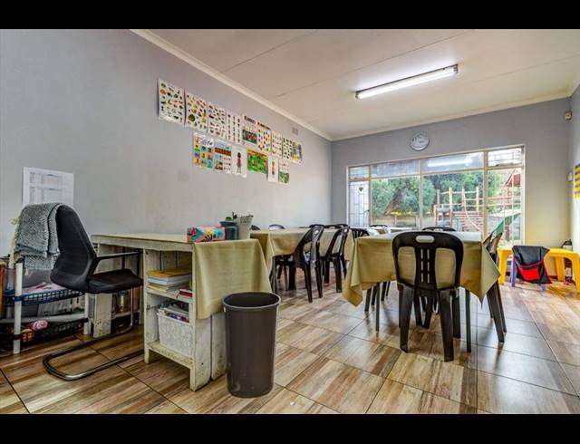 3 BEDROOM HOUSE FOR SALE IN VAN RIEBEECK PARK